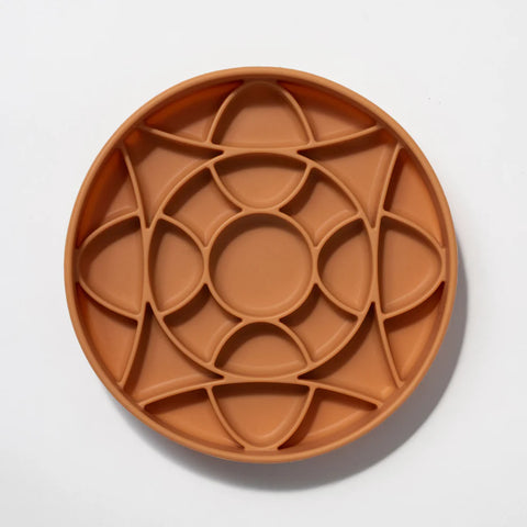 dogged chevron slow feeder bowl